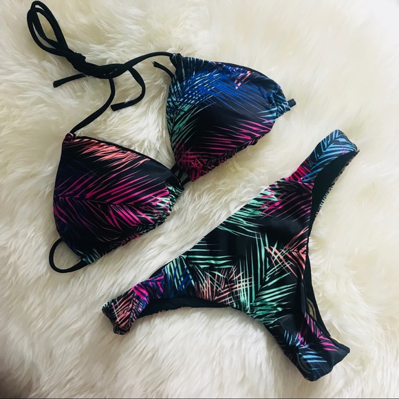 ❗️MOVING SALE🌈 Colorful Triangle Top Bikini - Picture 5 of 6
